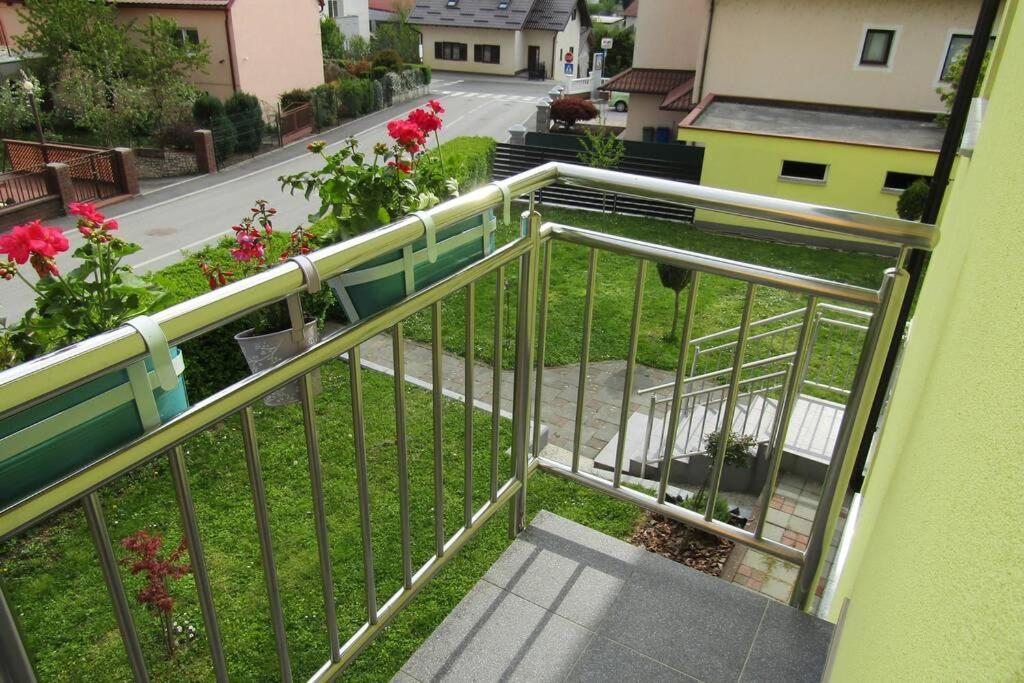 Apartman Megi & Studio Apartman Tomi - Self Check In Krapina Exterior foto