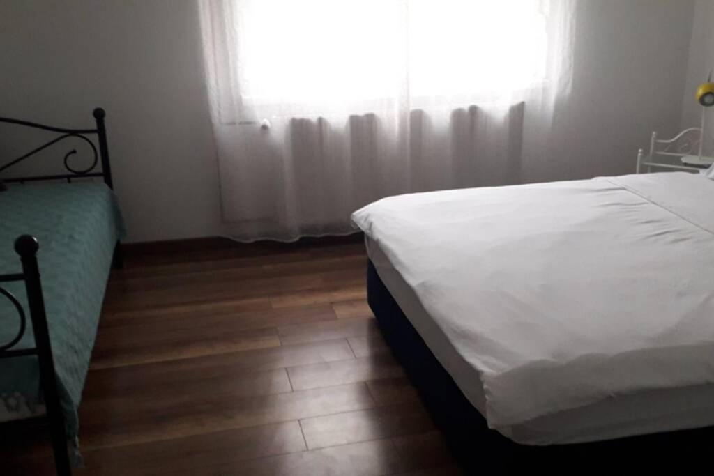 Apartman Megi & Studio Apartman Tomi - Self Check In Krapina Exterior foto