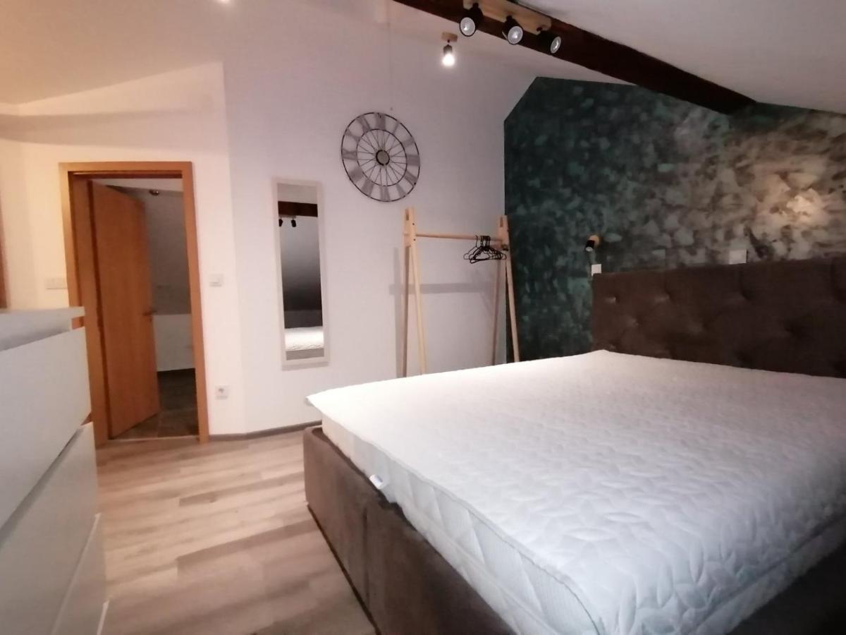 Apartman Megi & Studio Apartman Tomi - Self Check In Krapina Exterior foto